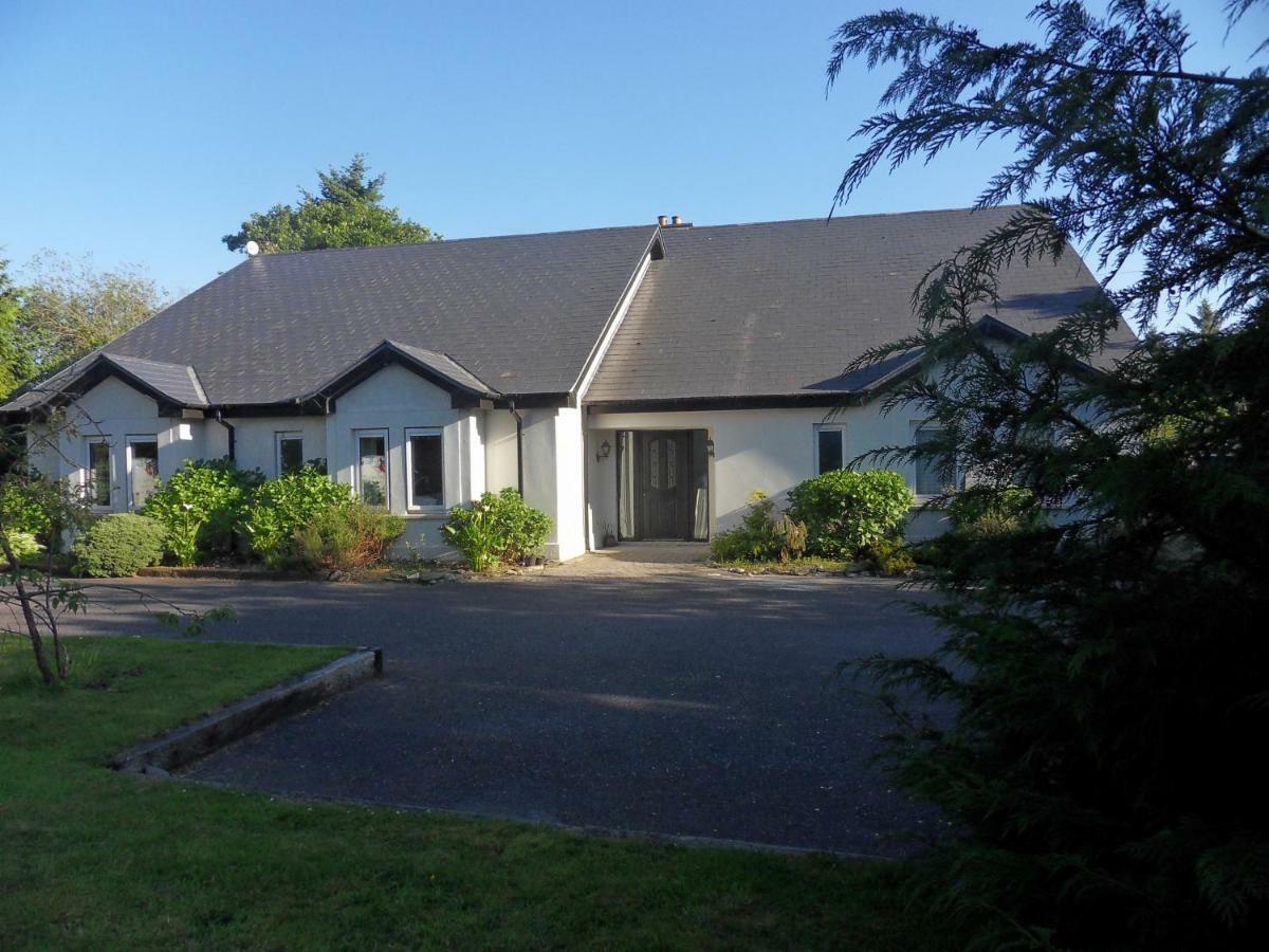 Ethan House Killarney Exterior photo
